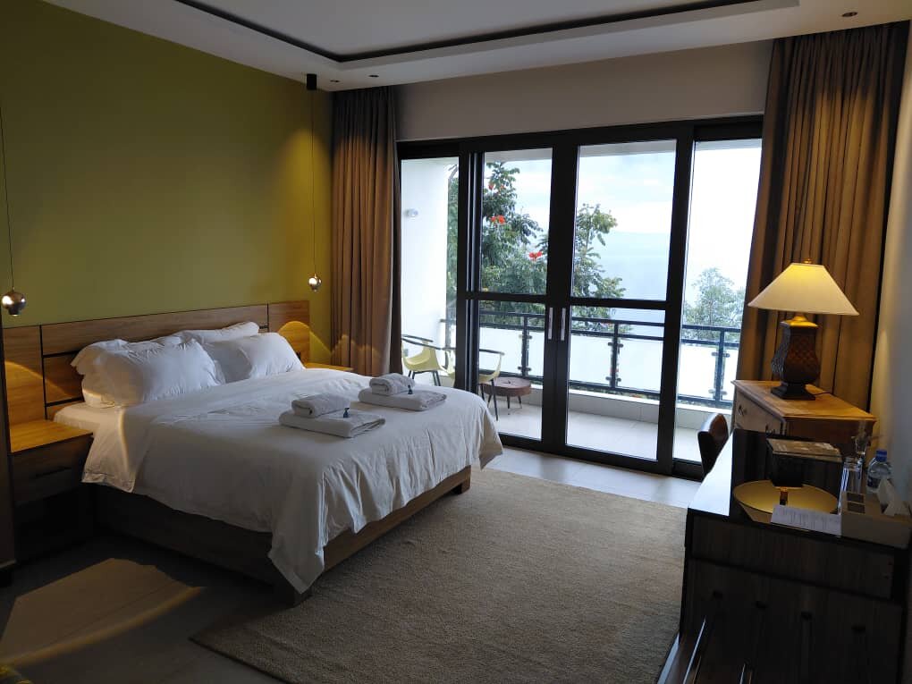 Deluxe lake view room at our partner lodge on Lake Kivu